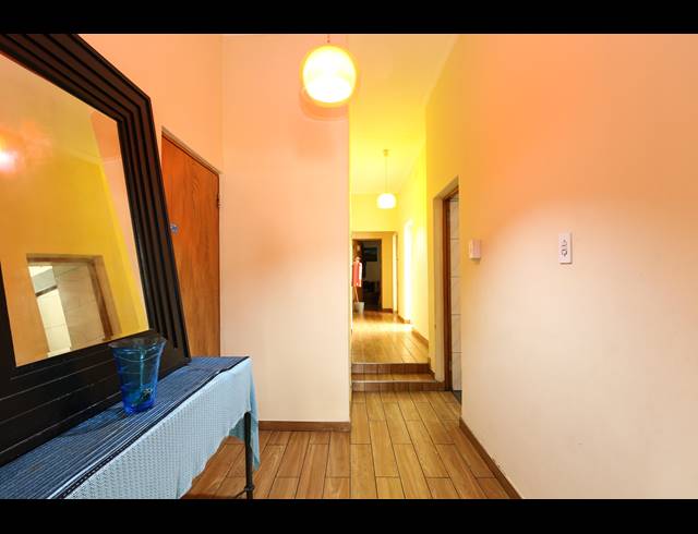 7 BEDROOM HOUSE FOR SALE IN WALMER ESTATE